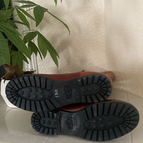 NWOT UGG tall cap toe cognac leather boots with shearling - Picture 8 of 11